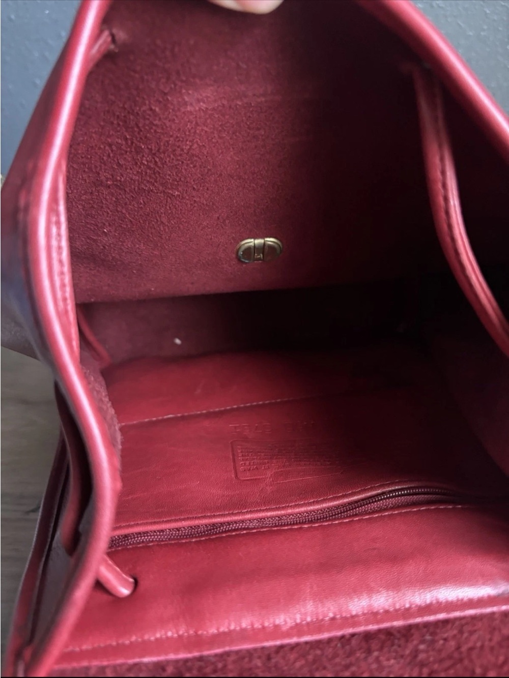 Vintage Coach 90s 9791 Red Leather Daypack Backpack - Picture 12 of 15
